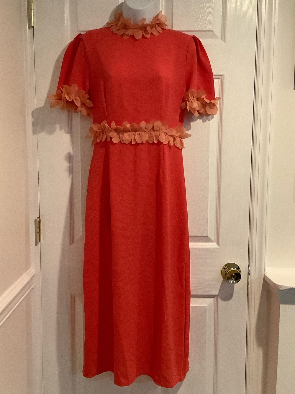 Coral Textured Floral Appliqué Wedding Guest Cute Feminine Garden Party Dress M